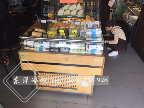 深圳法爵音樂面包店蛋糕展示柜/中島蛋糕柜工程案例